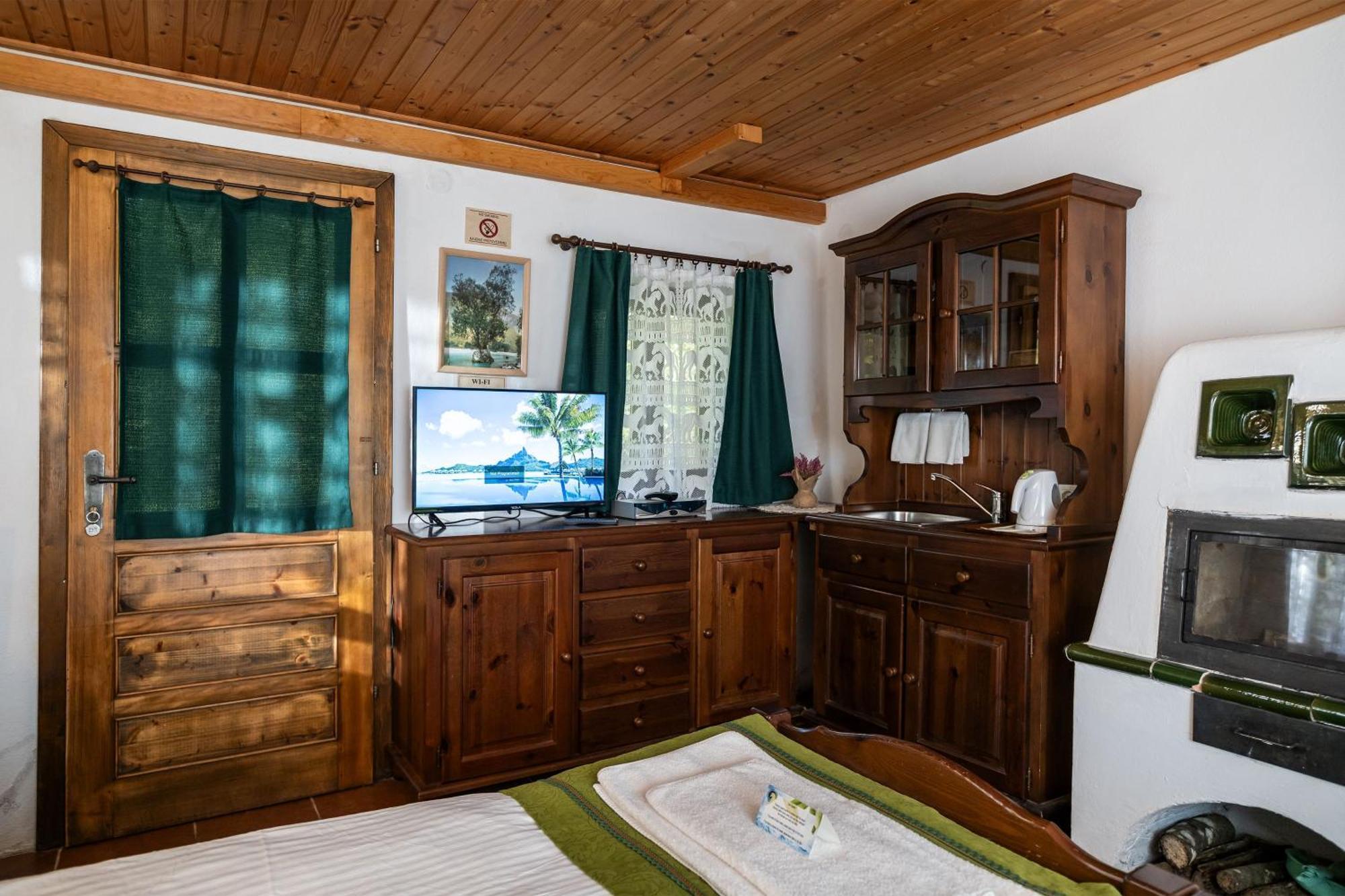 Pristava Lepena Village Extérieur photo
