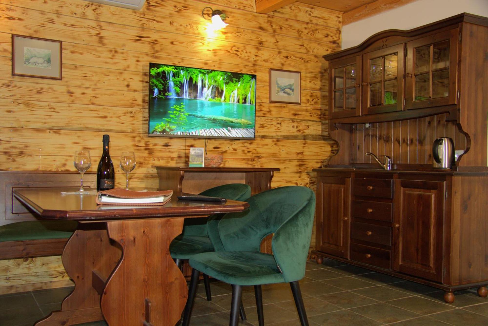 Pristava Lepena Village Extérieur photo